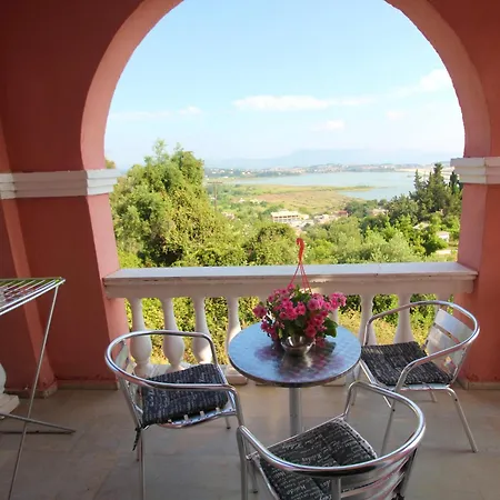 Apartment Mouse Island View *